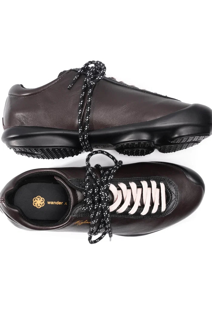 Wayfinder Chestnut Brown - Wander