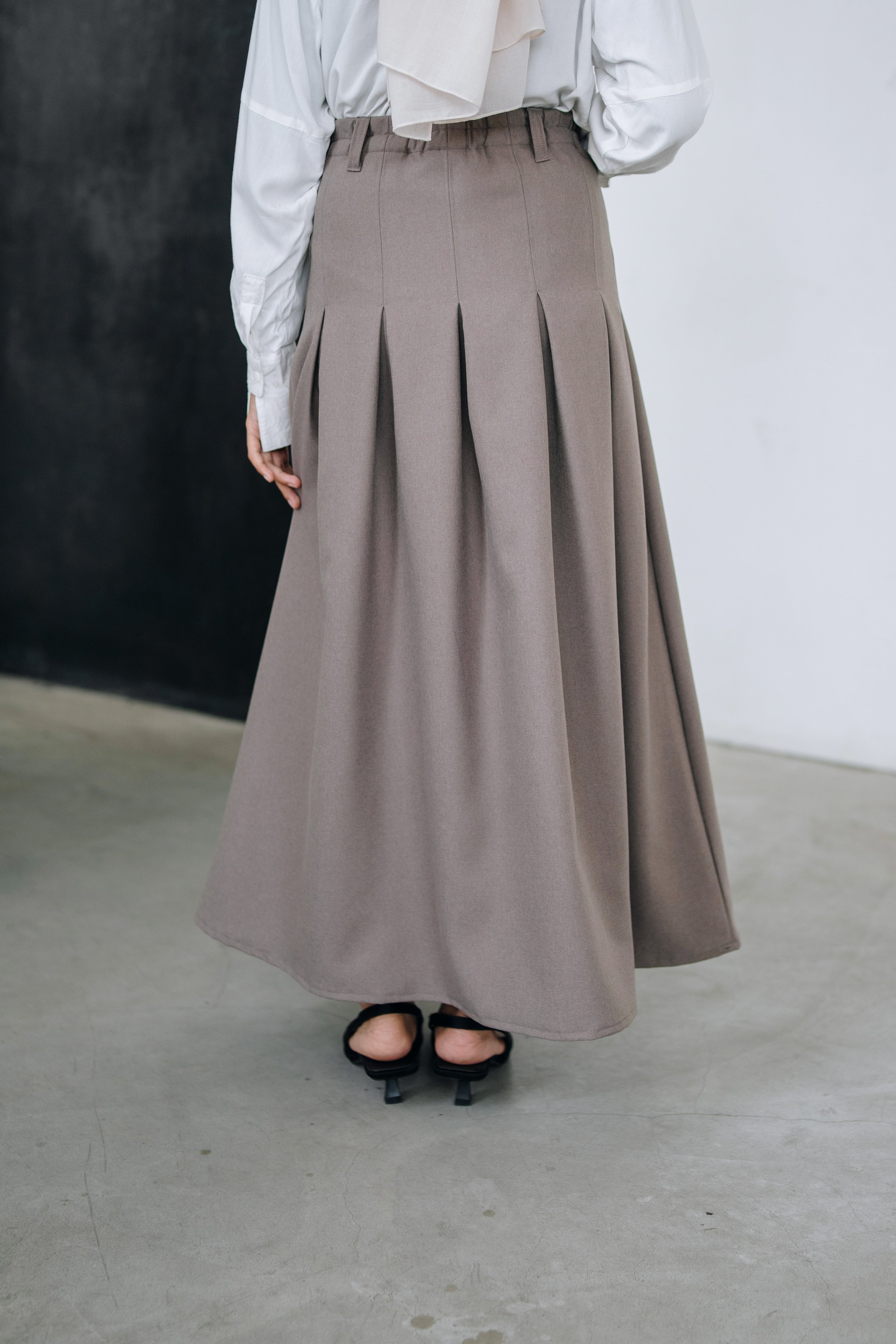 Refine Pleated Skirt - Swifter x Rahmi.Apr