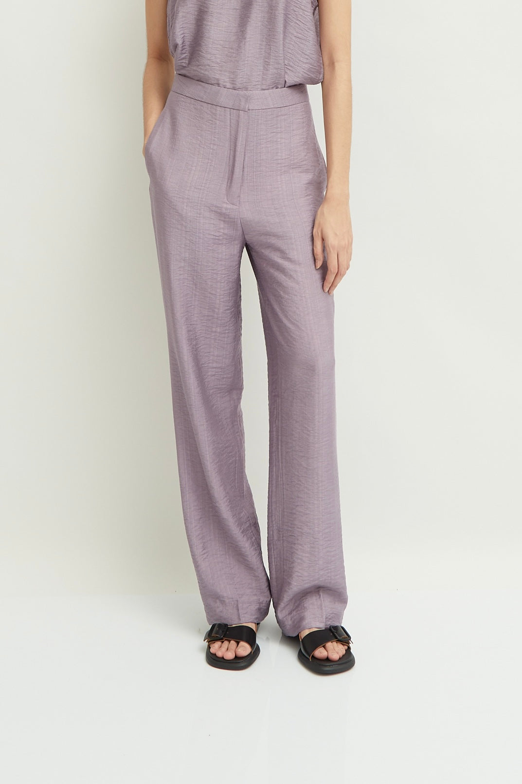 Shop At Velvet Isaora Trousers Lilac Close 2