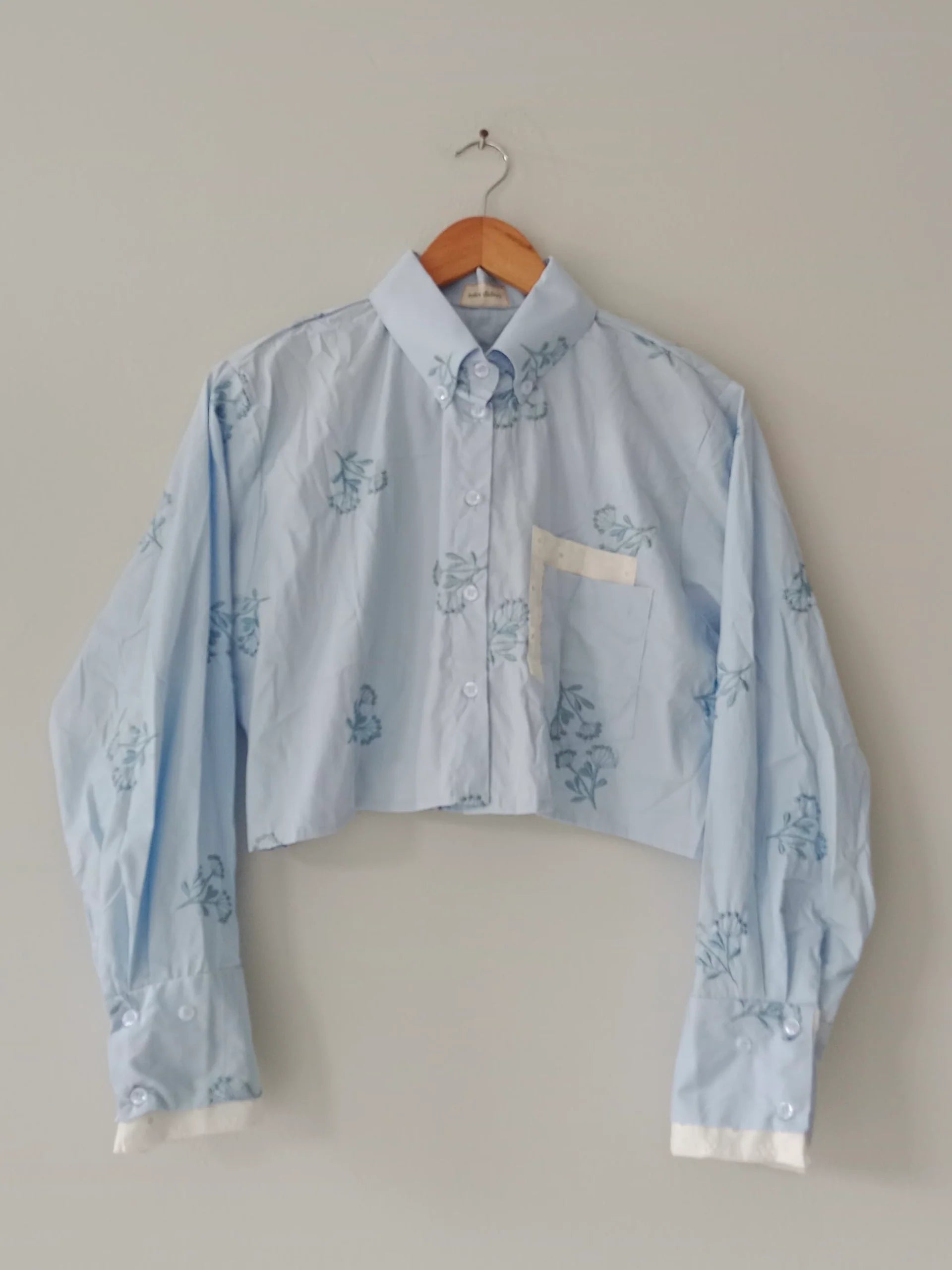 Essa Cropped Shirt - Toko Didiyo