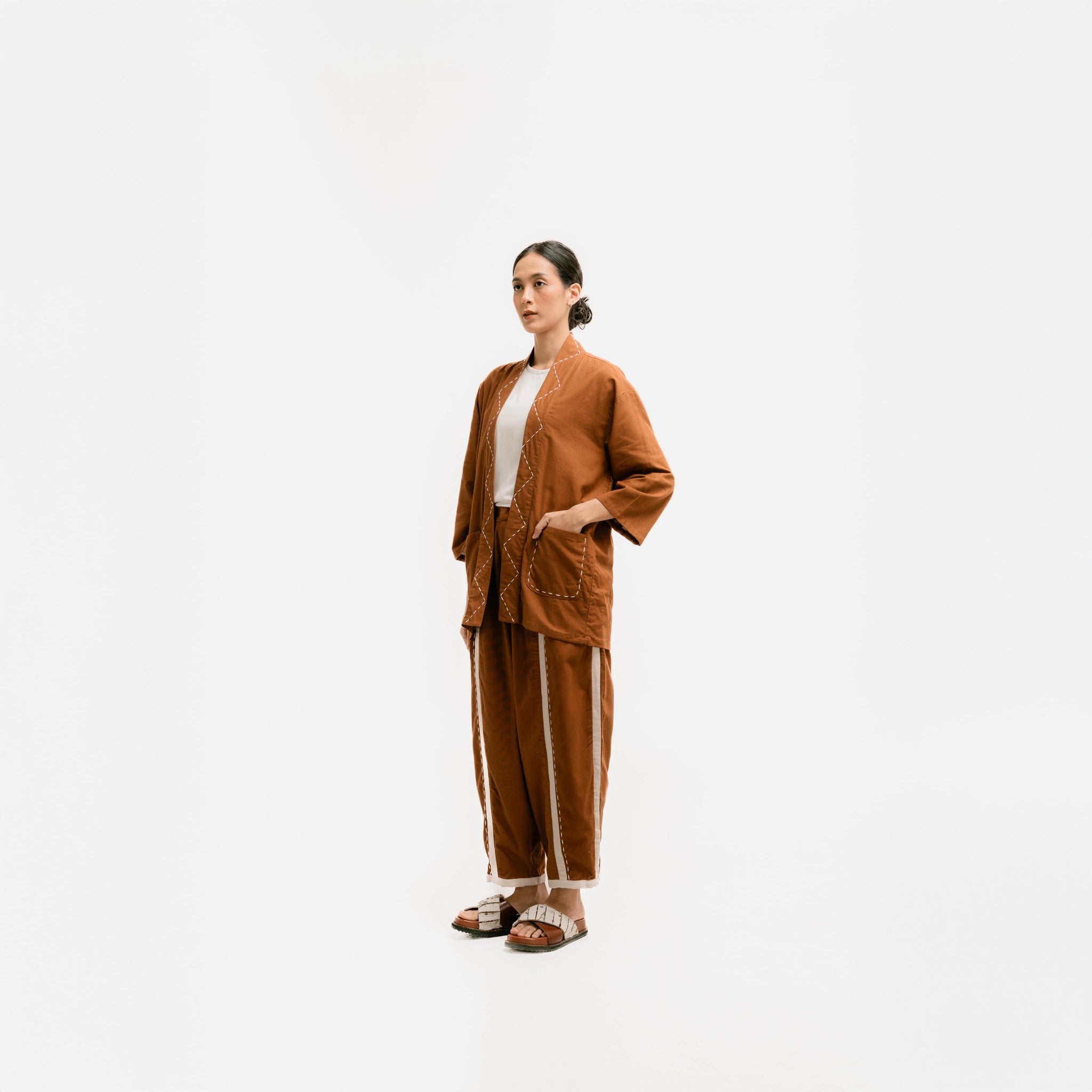 Jalin Unisex Outer - Damakara