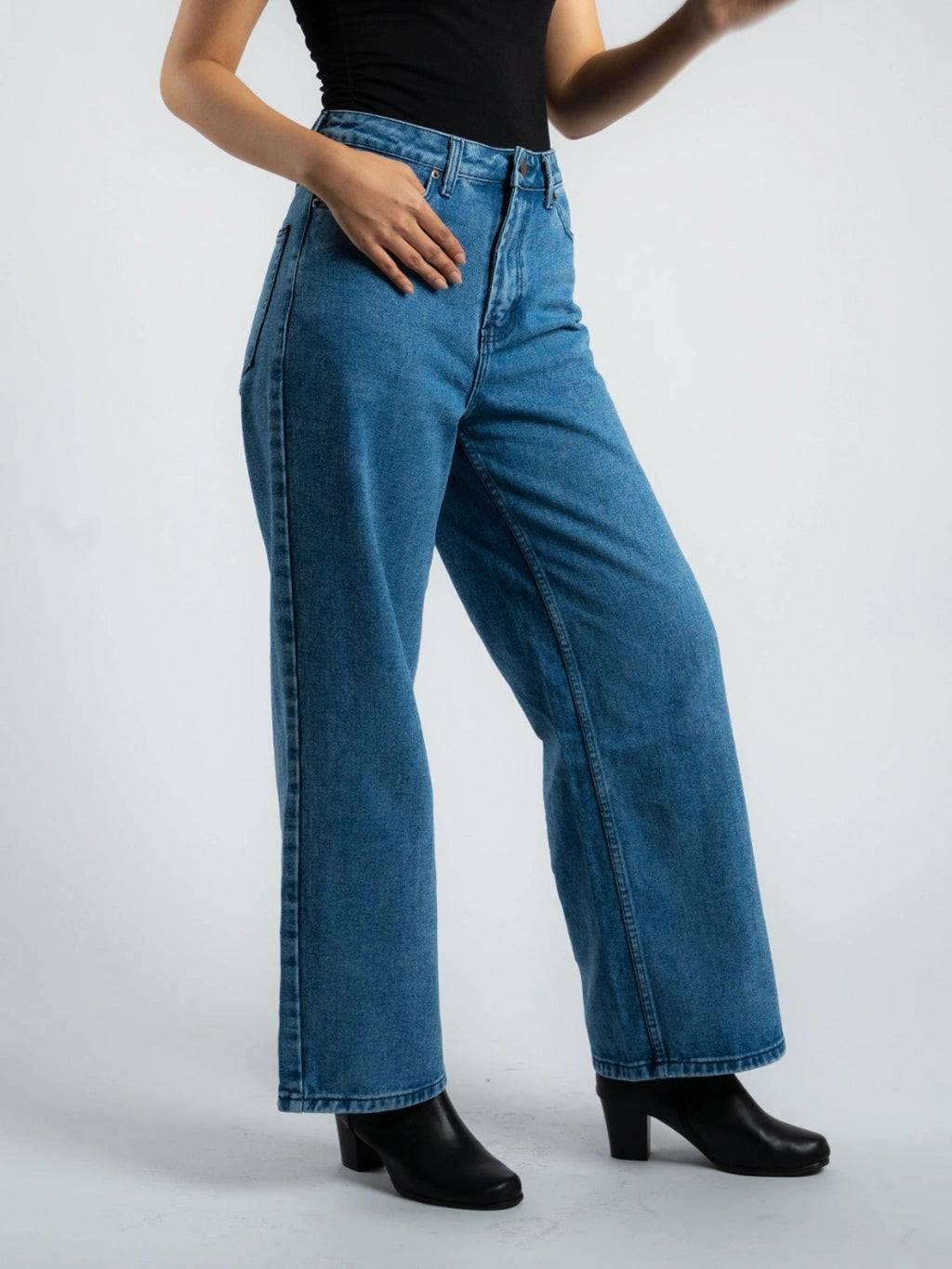 Etienne Straight Jeans - Ambra La Moda