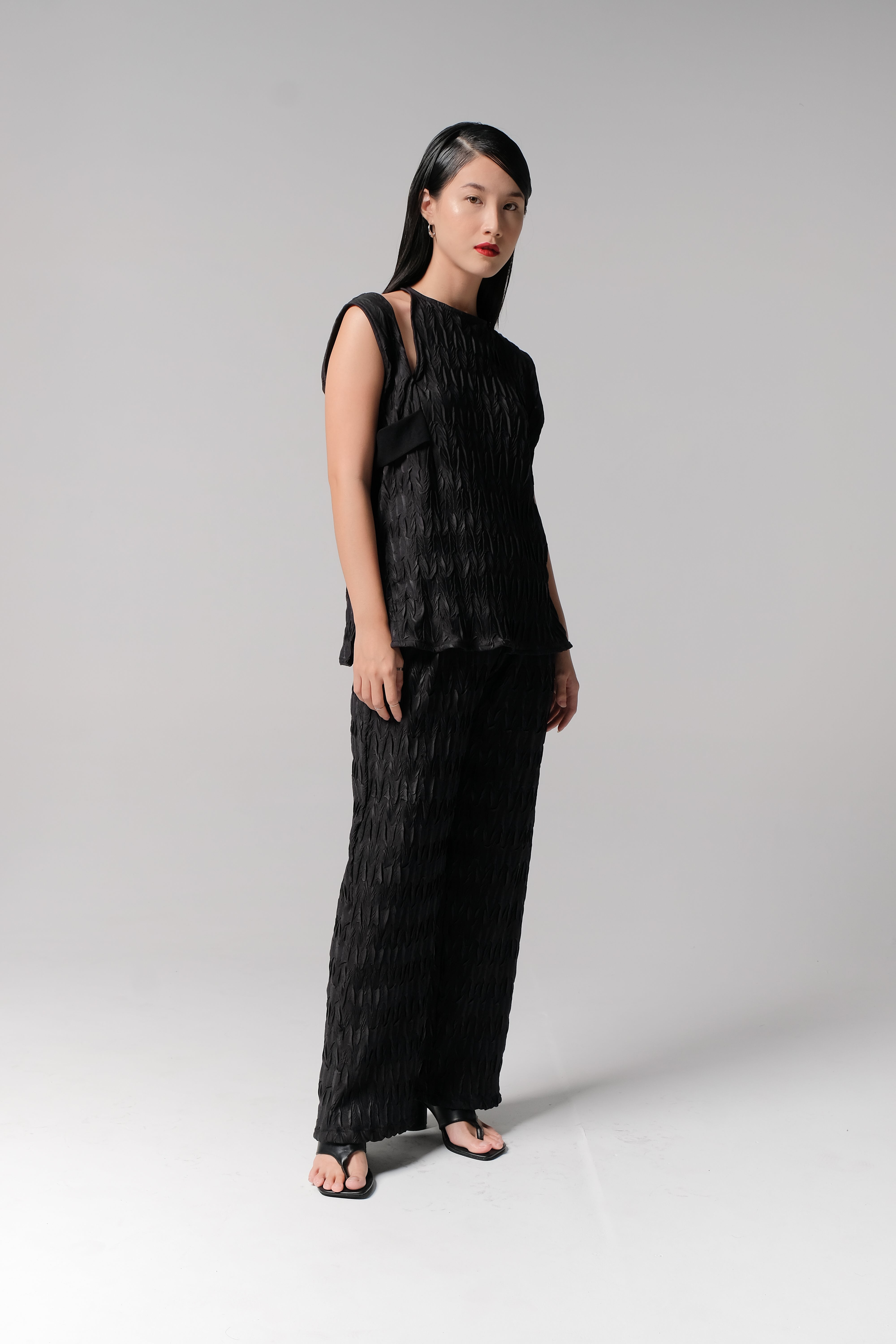 Gaela Pants Black - Kajuaruna