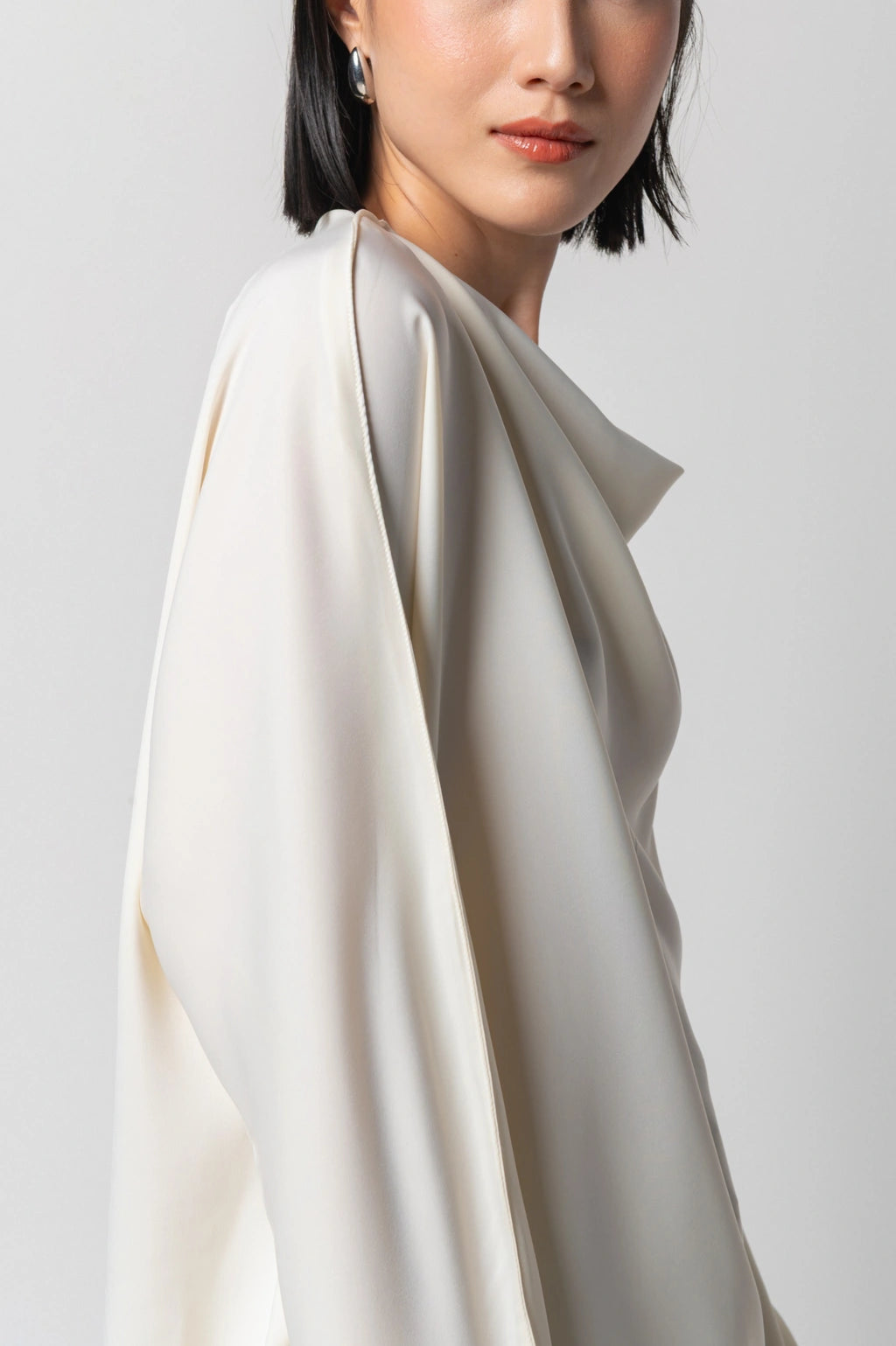 Poise Blouse Ivory - Kajuaruna