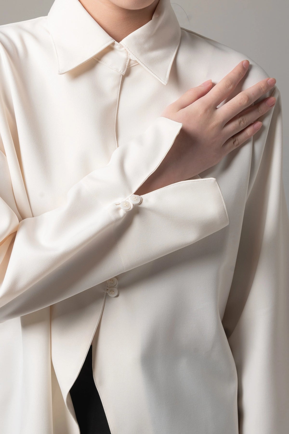 New Nera Blouse BW - Kajuaruna