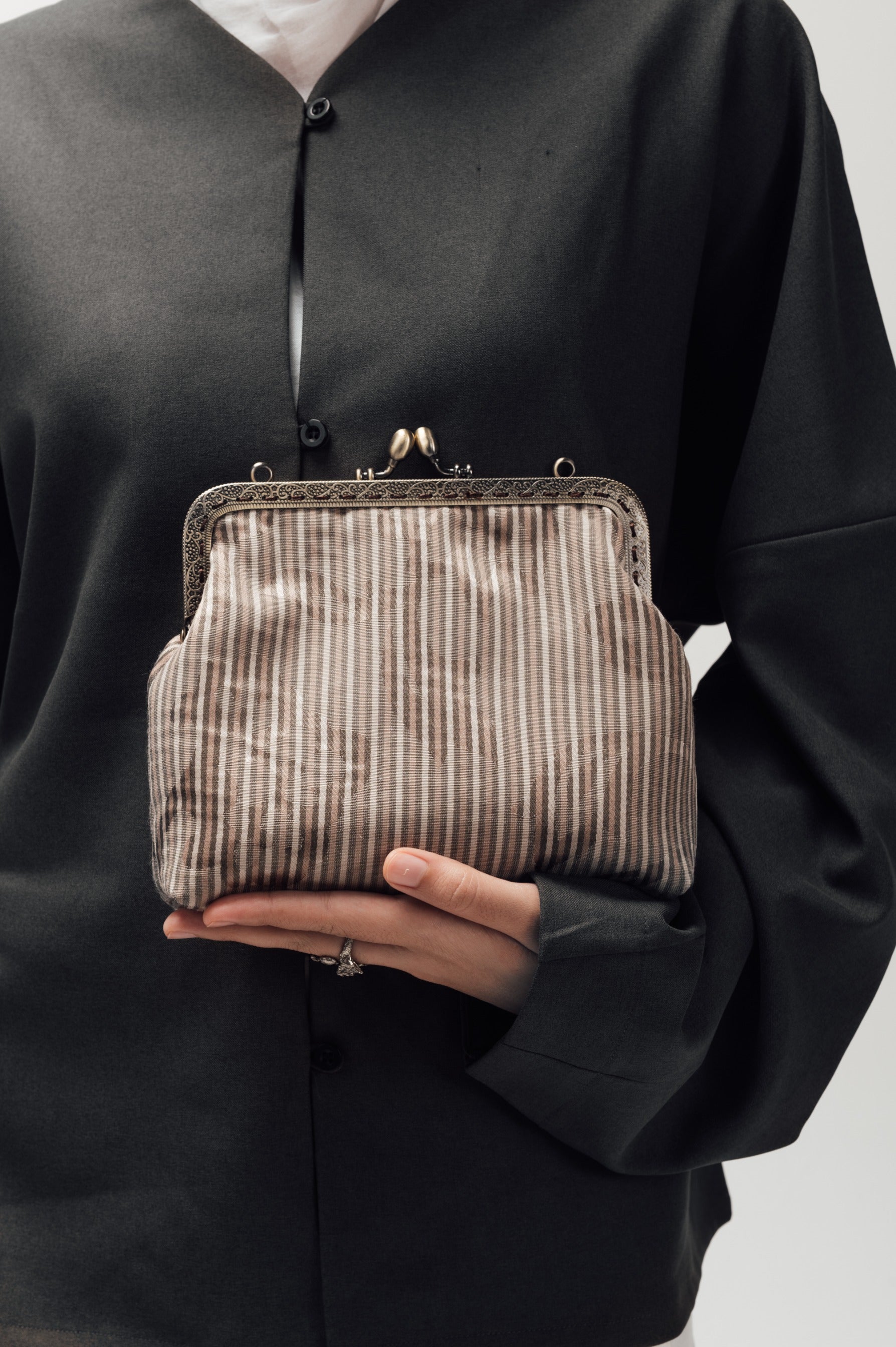 Morella Clutch Bag - Hintuturo