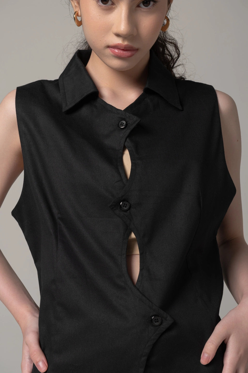 Moala Blouse Black - Kajuaruna