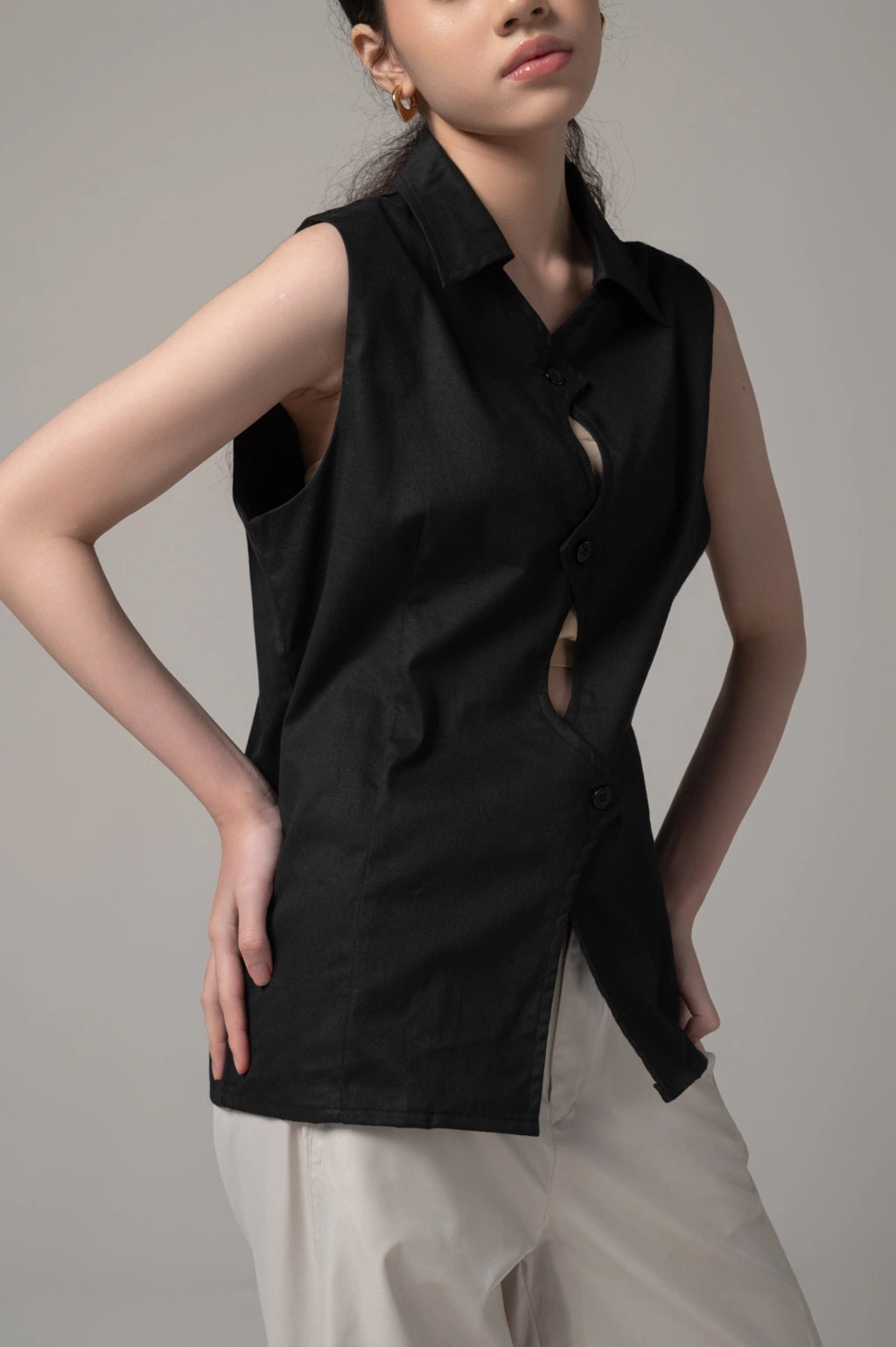 Moala Blouse Black - Kajuaruna