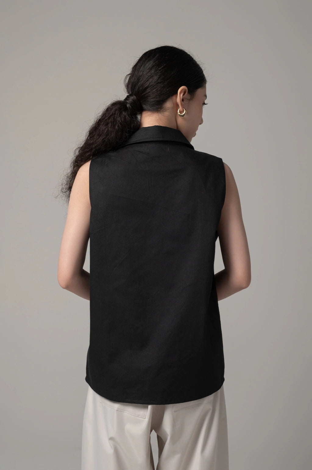 Moala Blouse Black - Kajuaruna