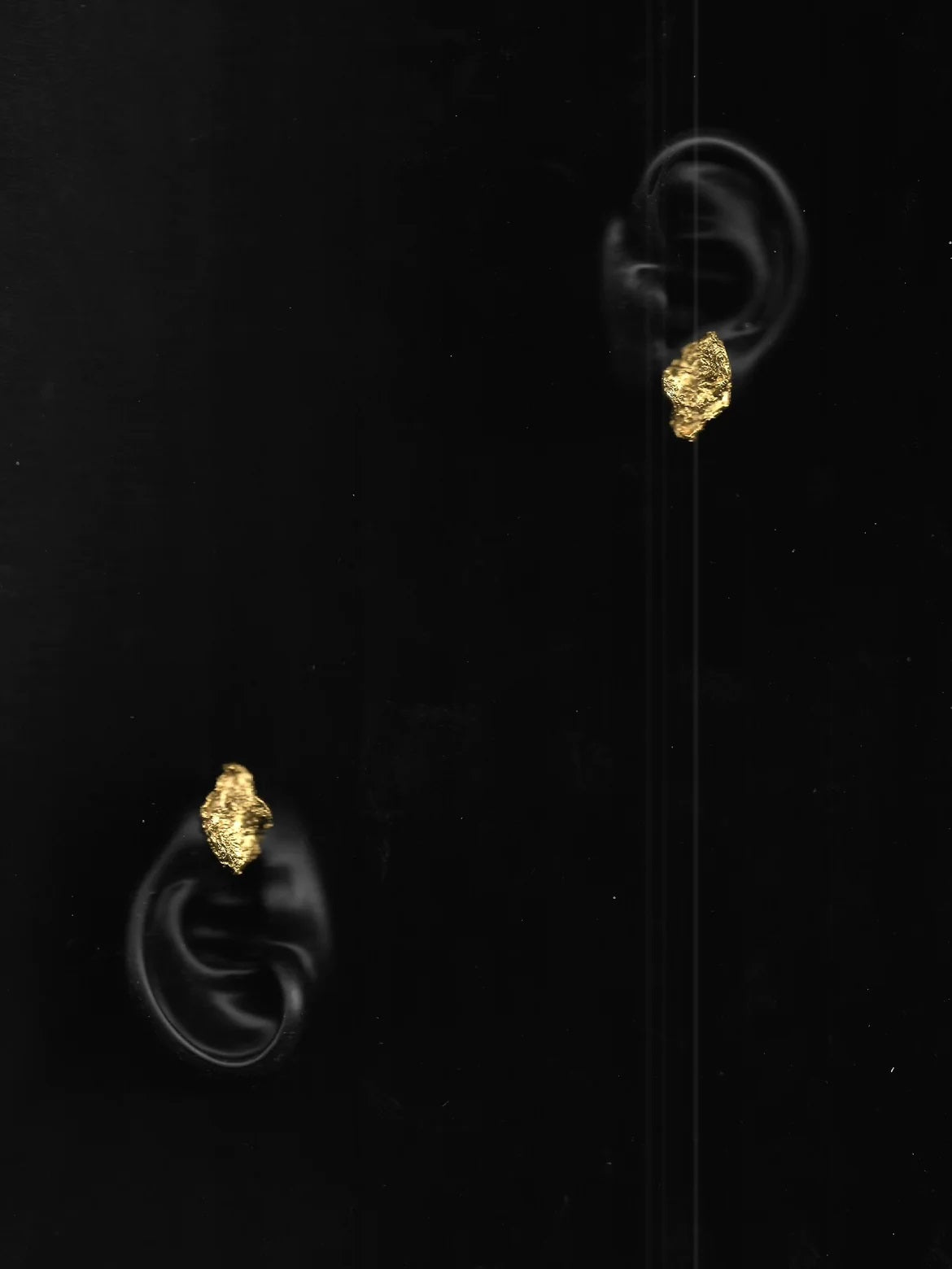 Runtuh 01 Earrings Gold - Gelap Ruang Jiwa