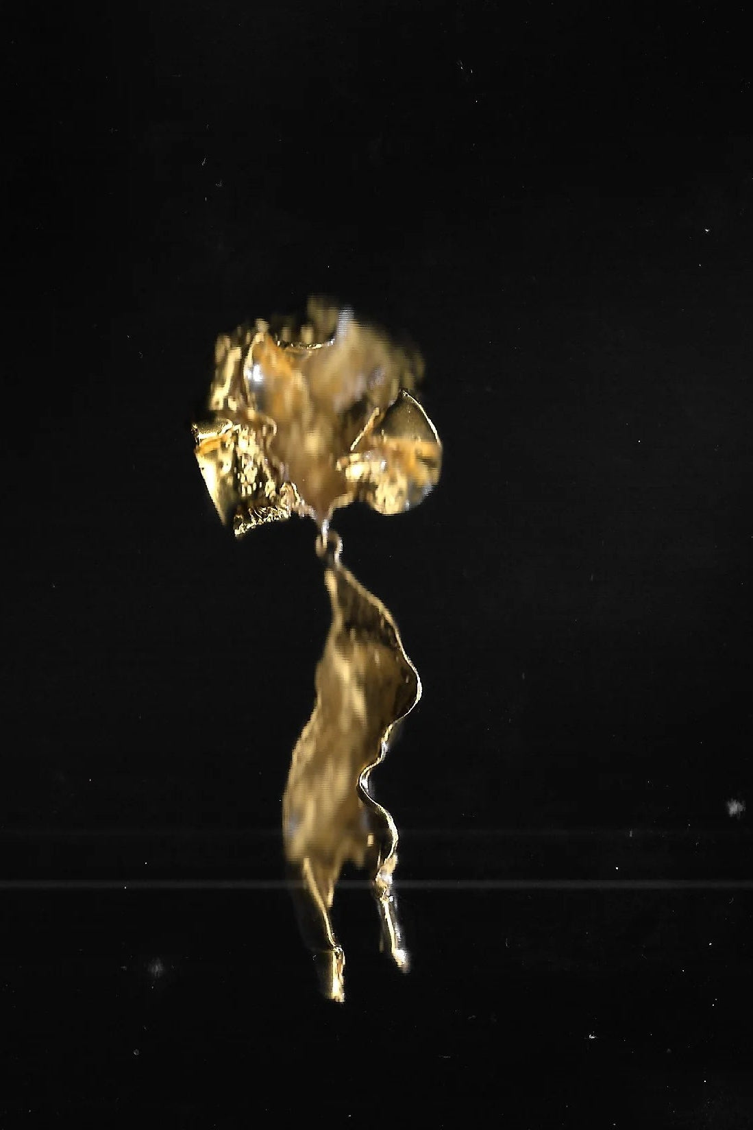 Mekar Luruh Brooch Gold - Gelap Ruang Jiwa