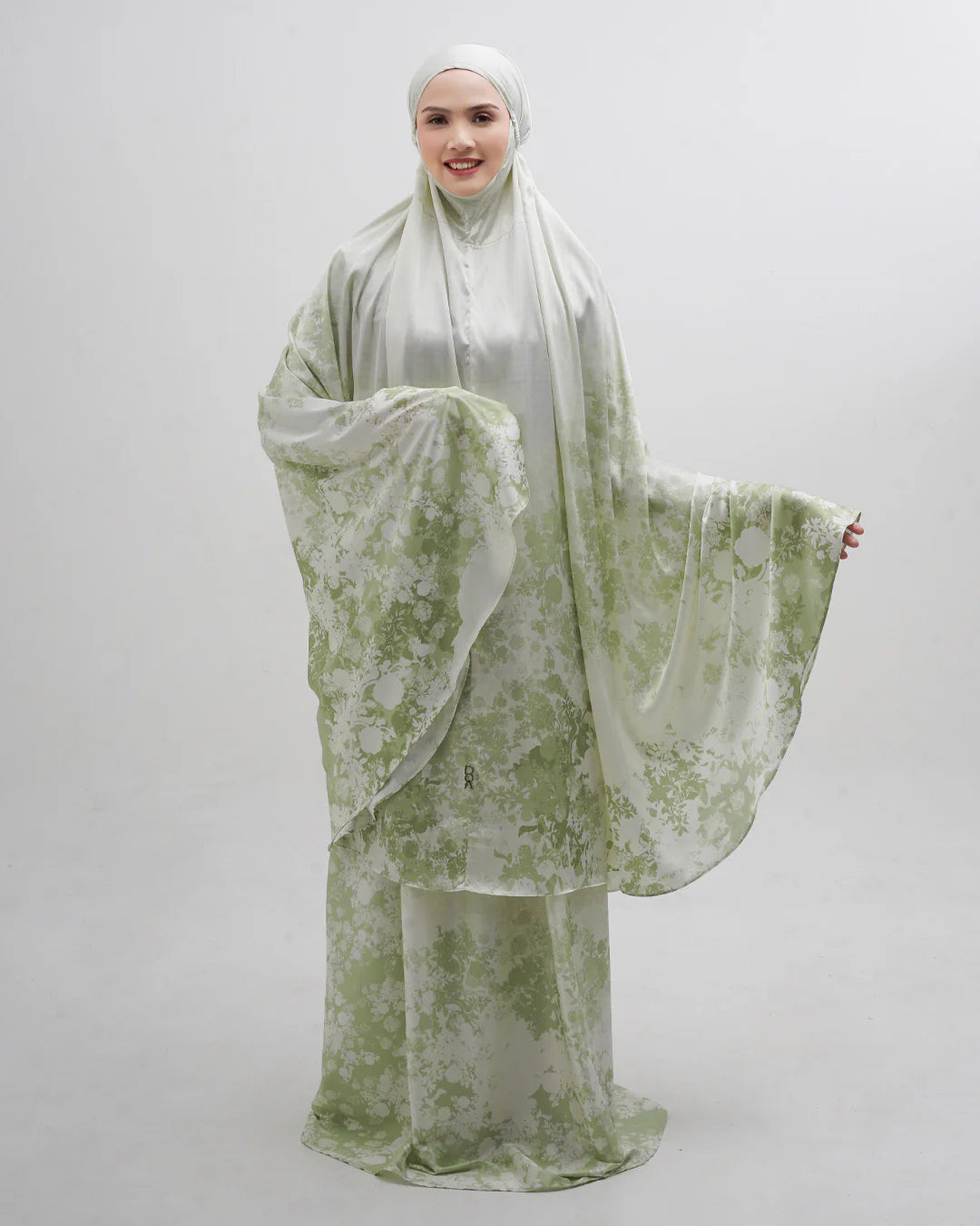 Soleil Prayer Robe Moss Green - Doa