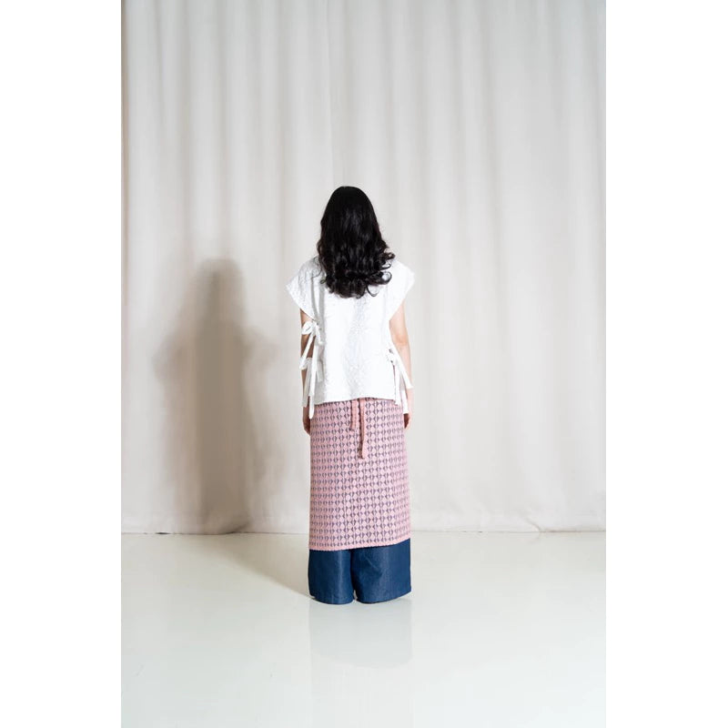 Vas Bunga Vest - Tuff Puff