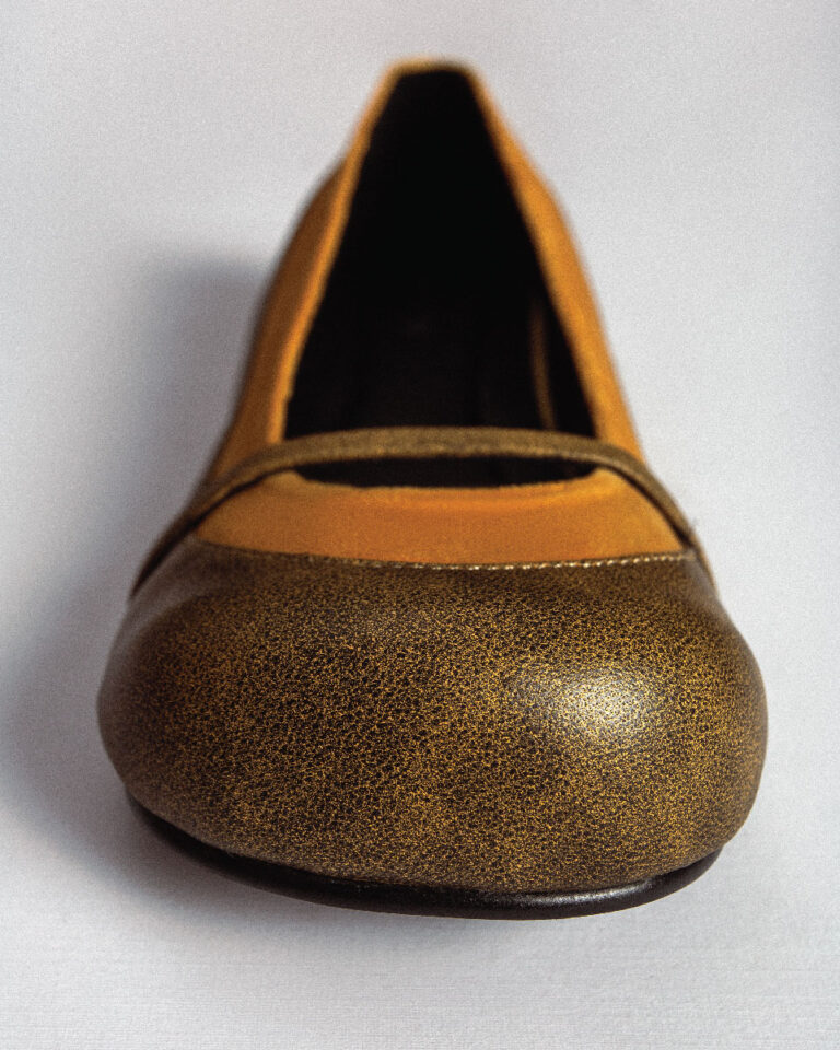 Line Flats Antique Camel - MTW