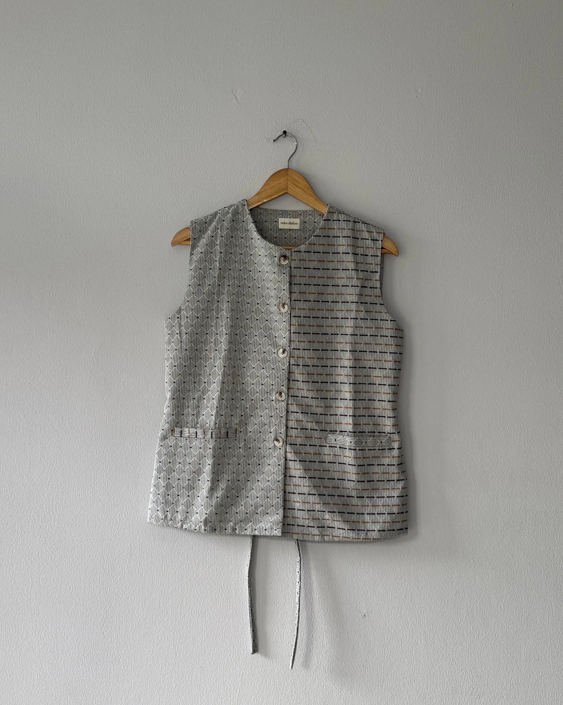 Eloise Sleeveless - Toko Didiyo