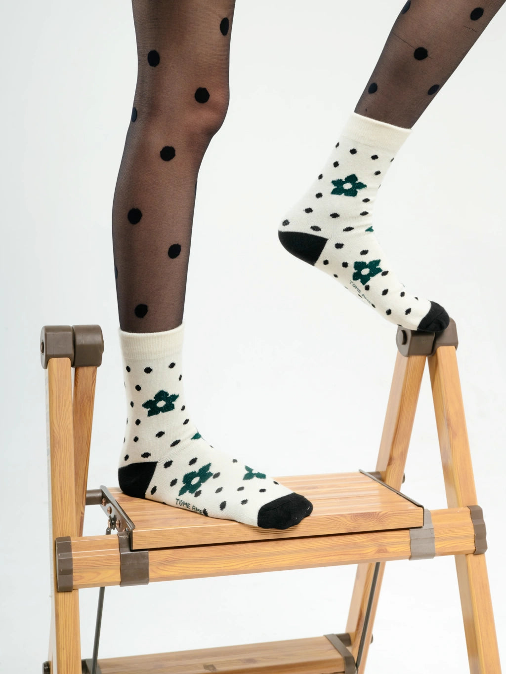 Tomomi Socks - Tome Ame