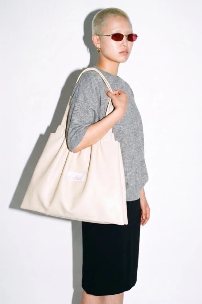 Cadence Medium Powder Bag - Doted Fragments