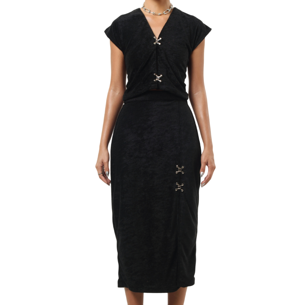 ​Suney Skirt In Black - Isoos Studios