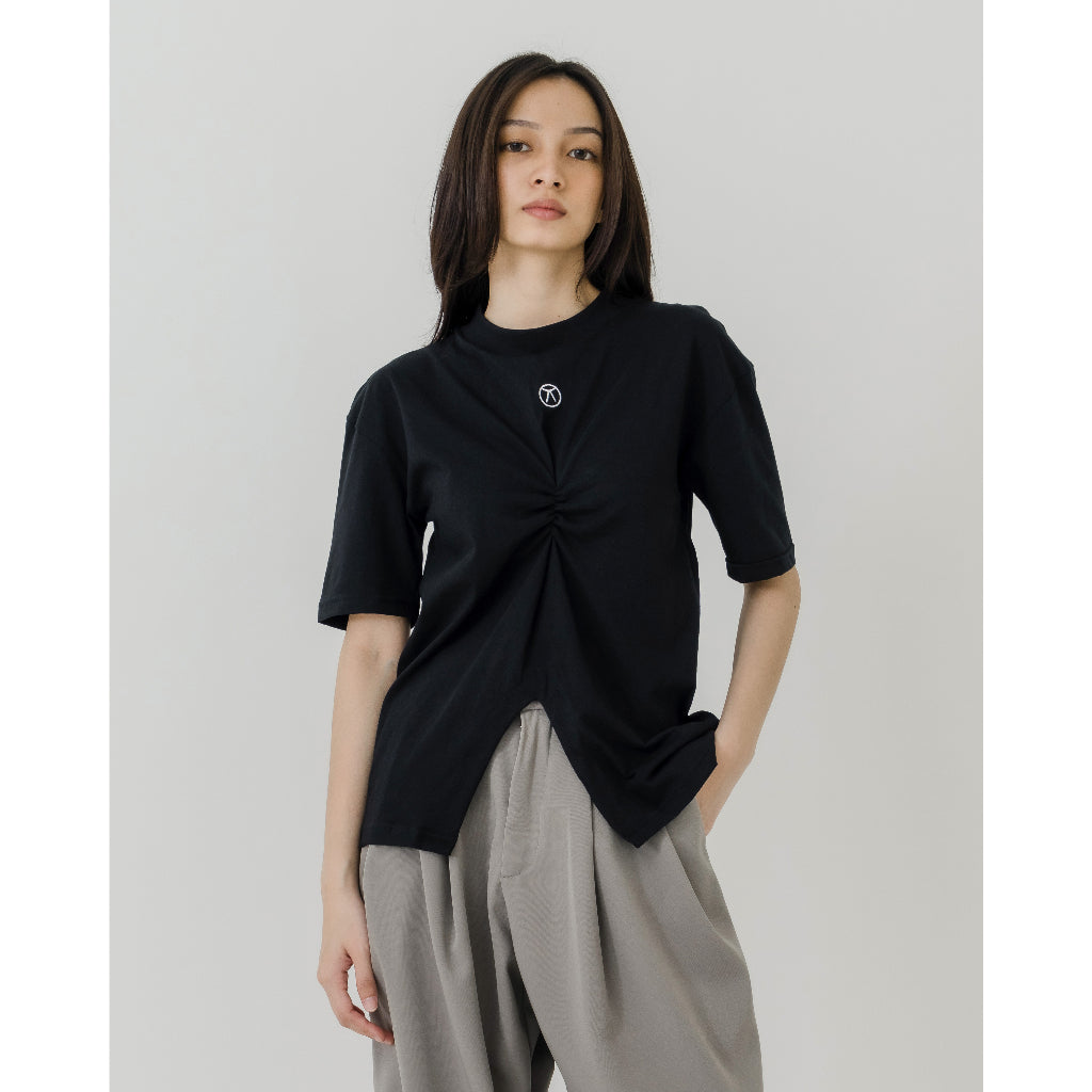 ​Saint T-Shirt Black - Kajuaruna