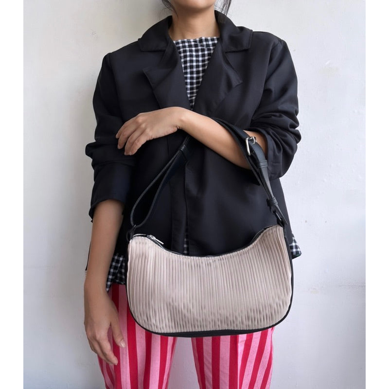 Moon Pleated Hobo Bag - Mannequin Plastic