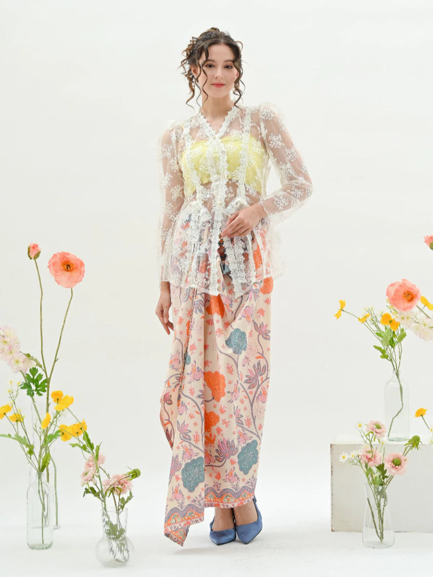 Kejora Kebaya Broken White - Mera & Jenar