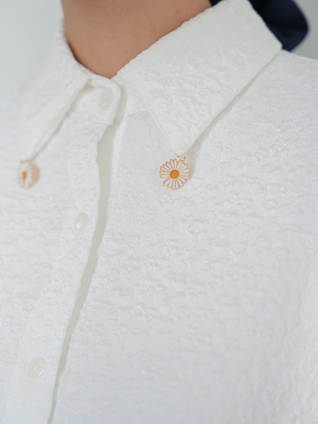Daisy Beads Shirt White - Aumone