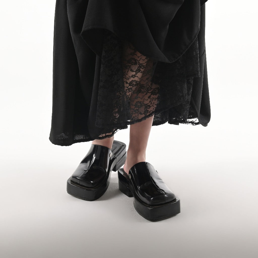 Vivienne Maxi Skirt Black - Isoos Studios