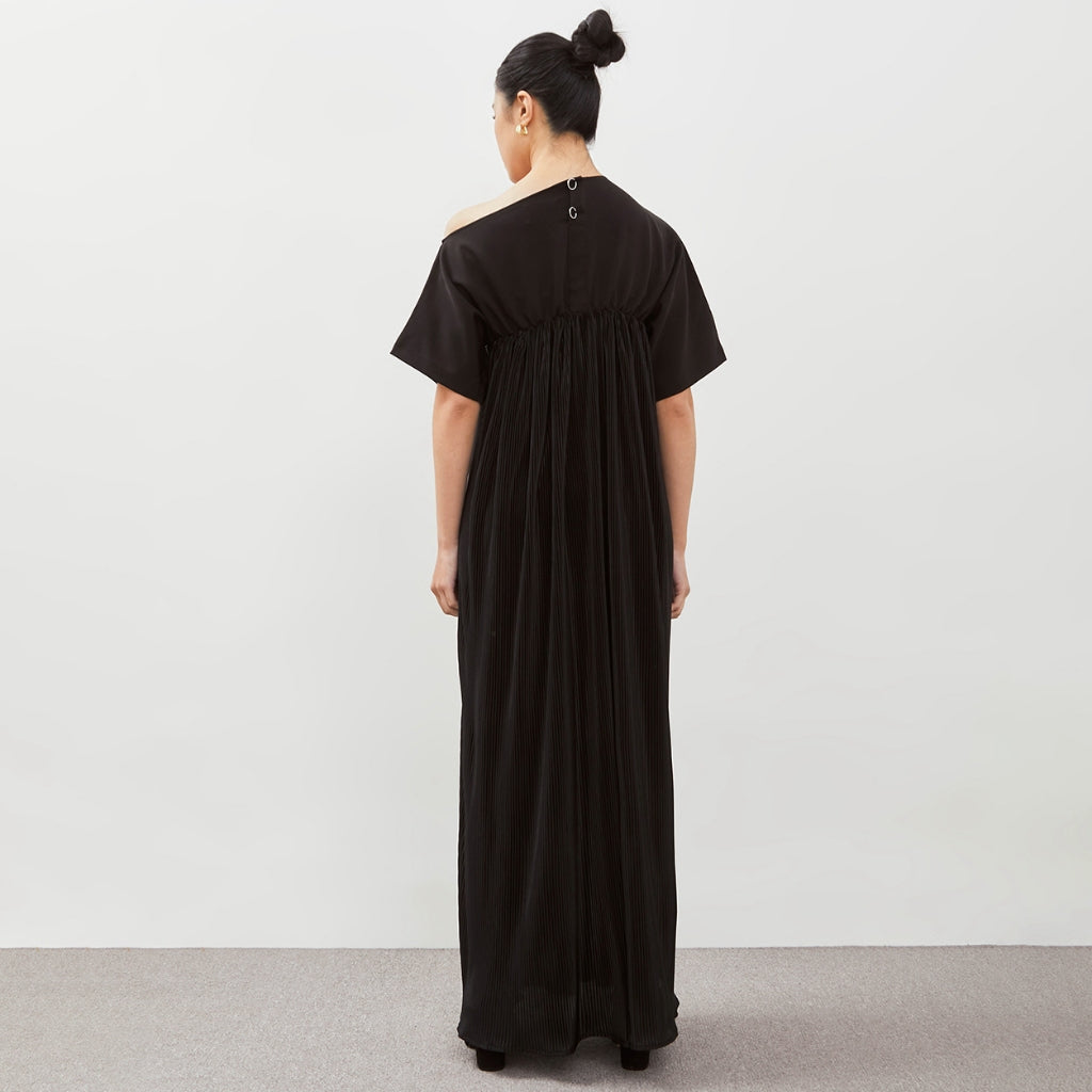 Tamala Pleated Dress - Isoos Studios