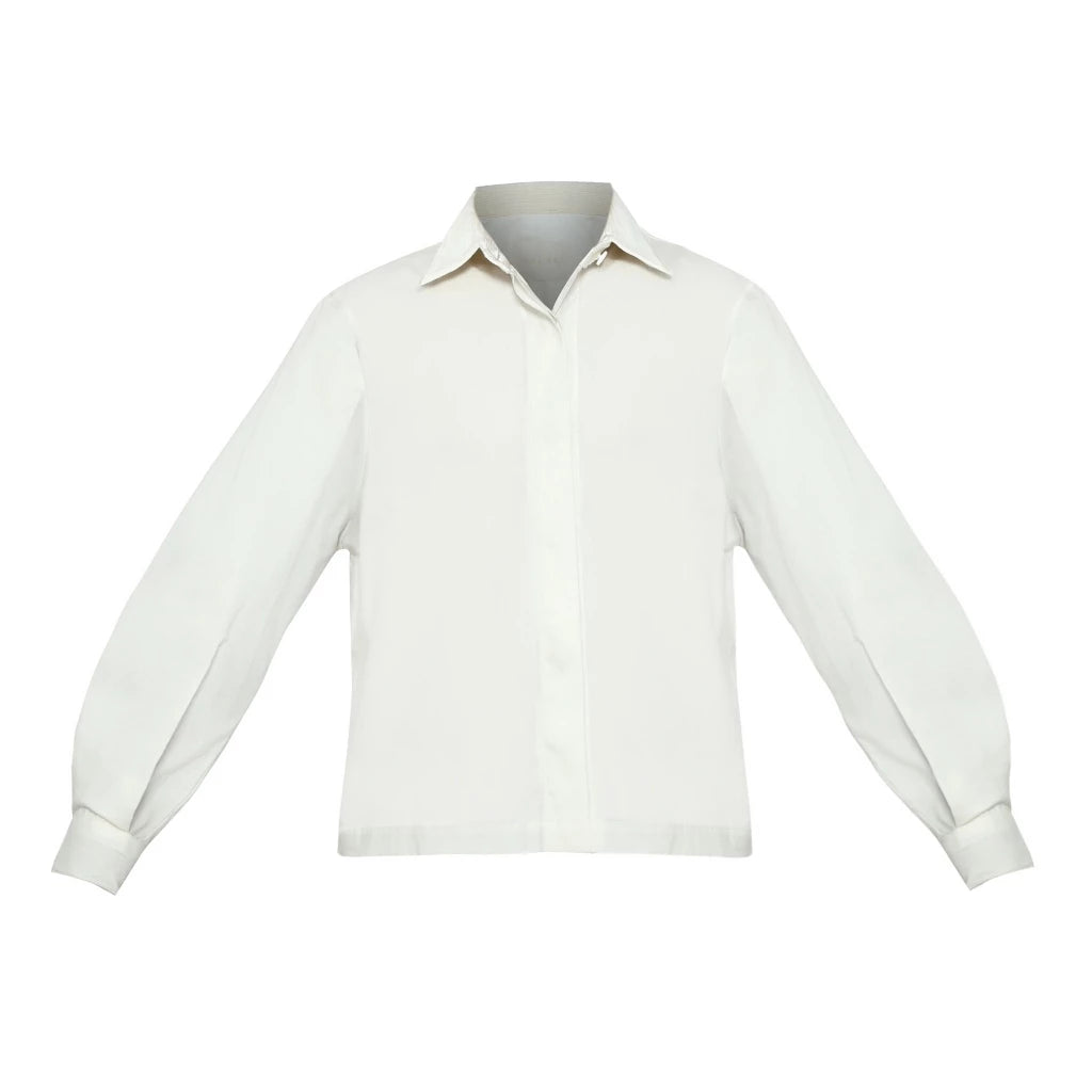 Vivace White - Hunting Fields