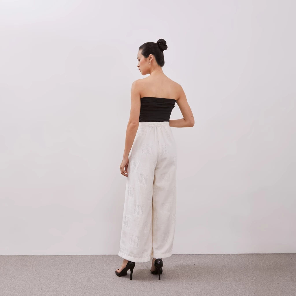 Raveena Pants White - Isoos Studios