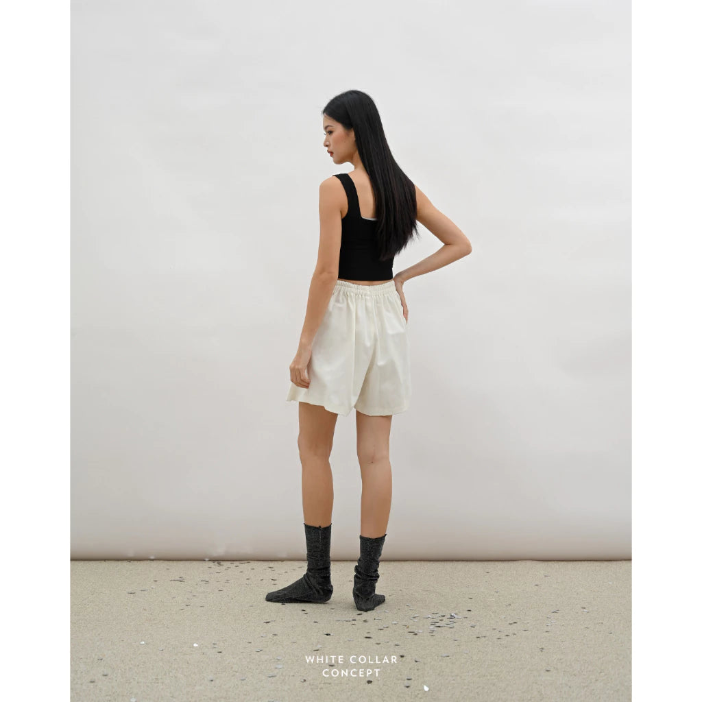 Vier Skort - White Collar Concept