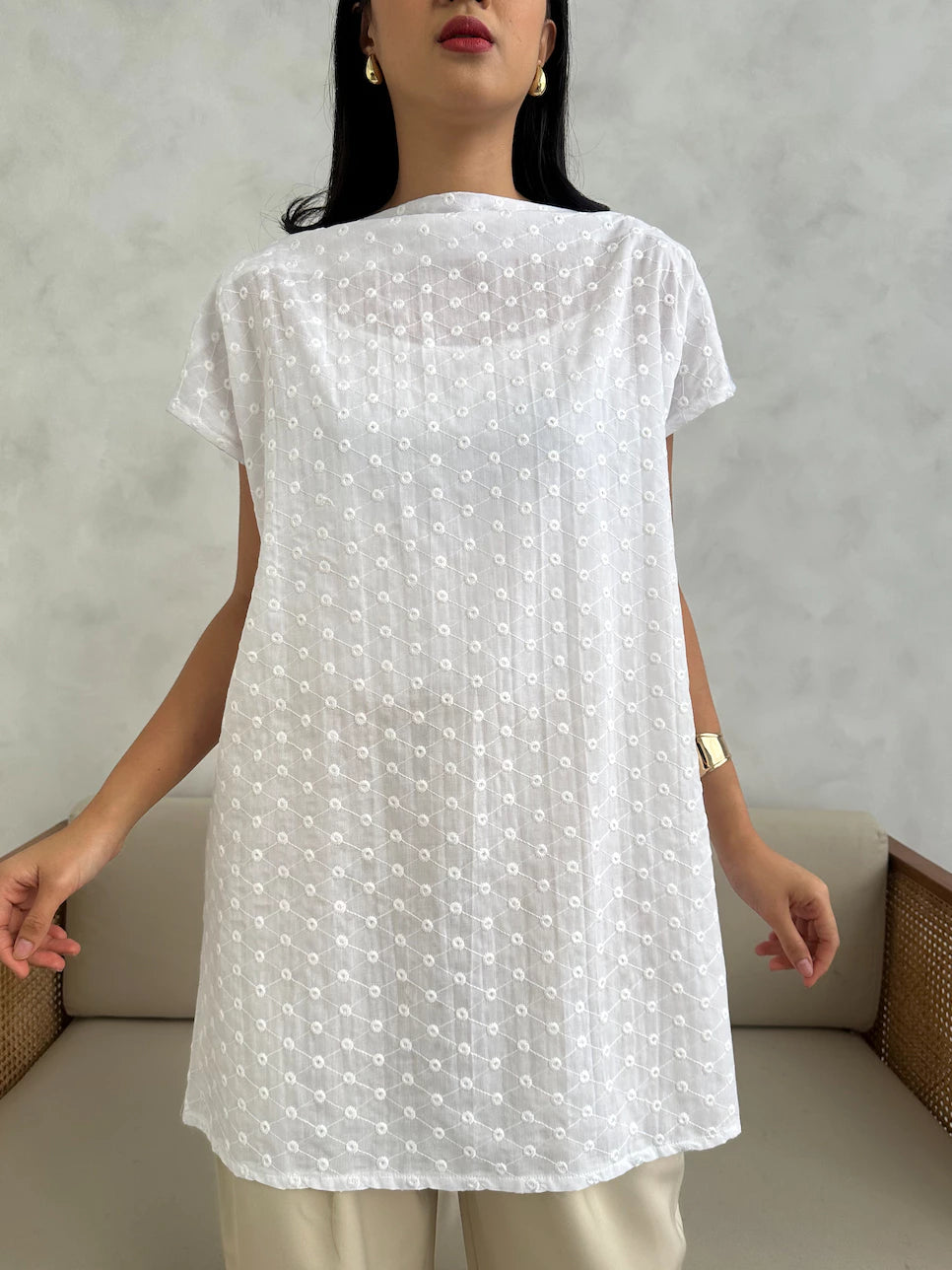 Samara Top White - Monday To Friday