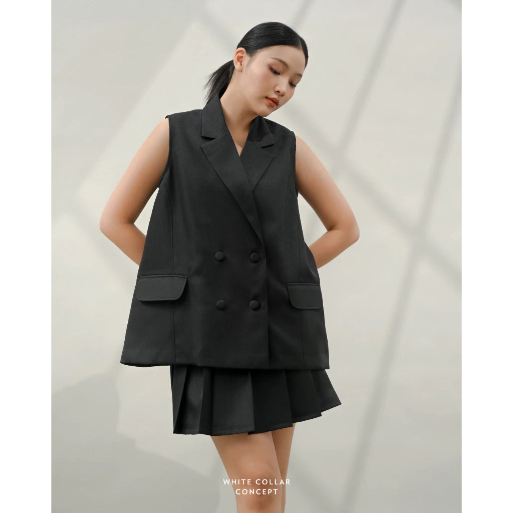 Vier Vest - White Collar Concept