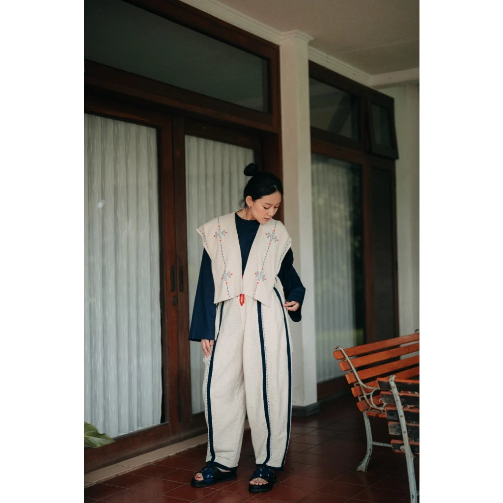 Jalin Crop Vest - Damakara