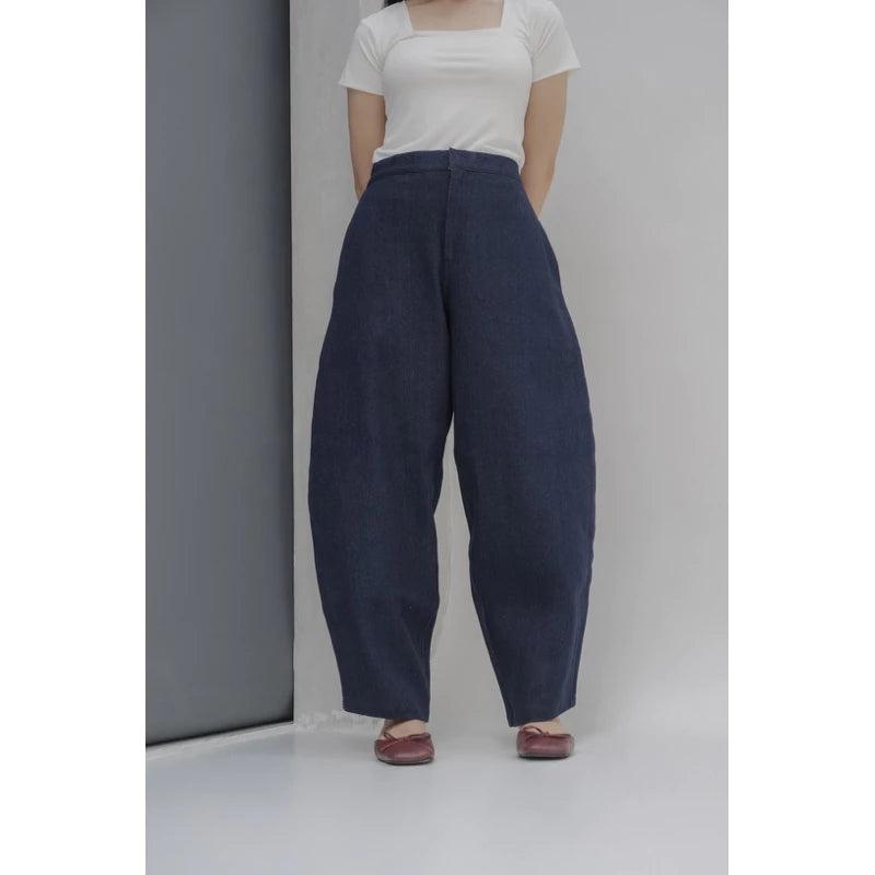 Flo Barrel Pants - Monday To Friday