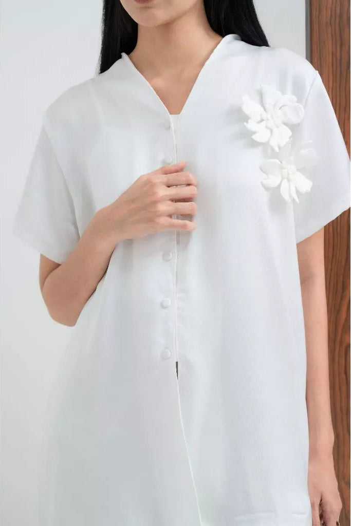 Kelana Top White - Monday To Friday
