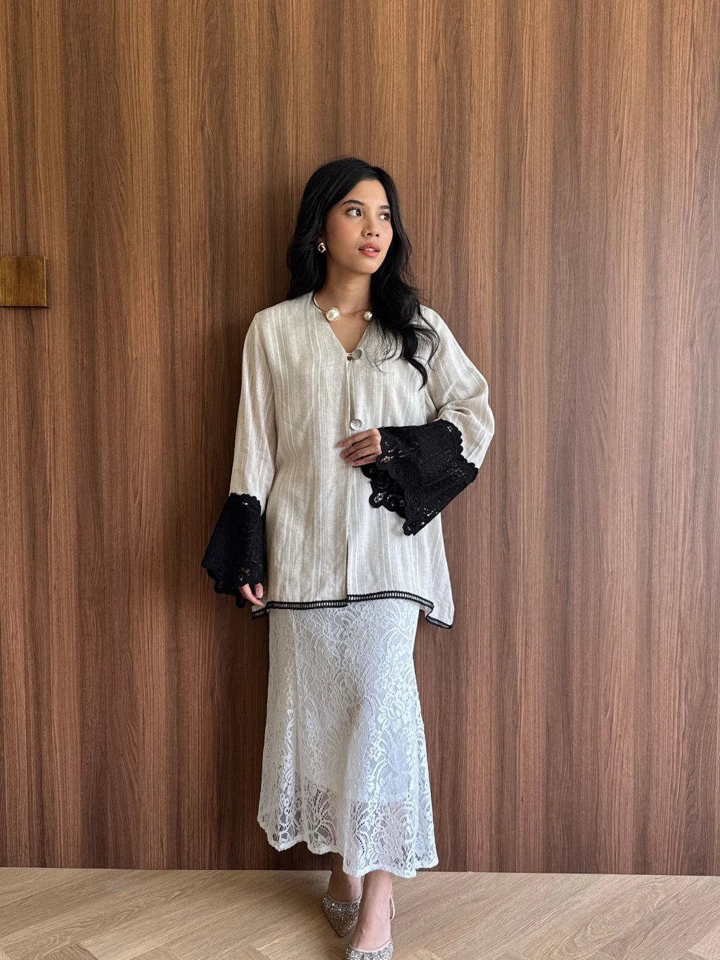 Demi Raya Outer Cream - Mine