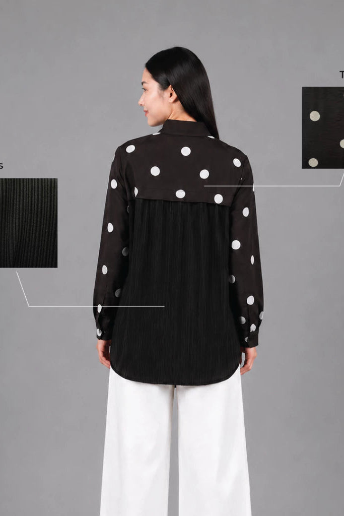 2 Tone Pleats Polka Shirt Black - Aumone