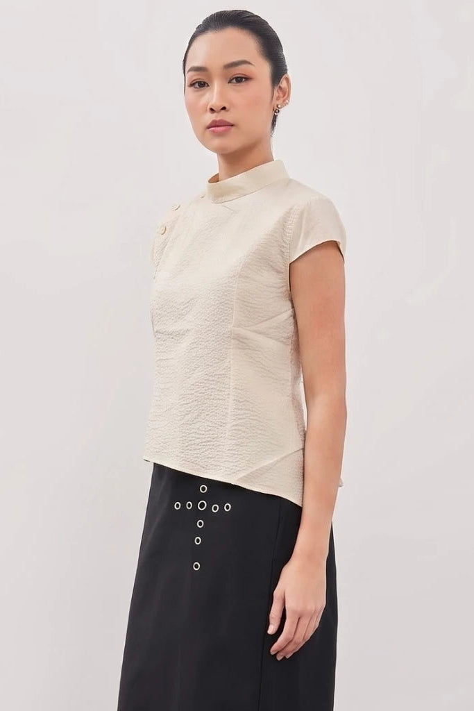 Nonna Shortsleeved Top Navy - Isoos Studios