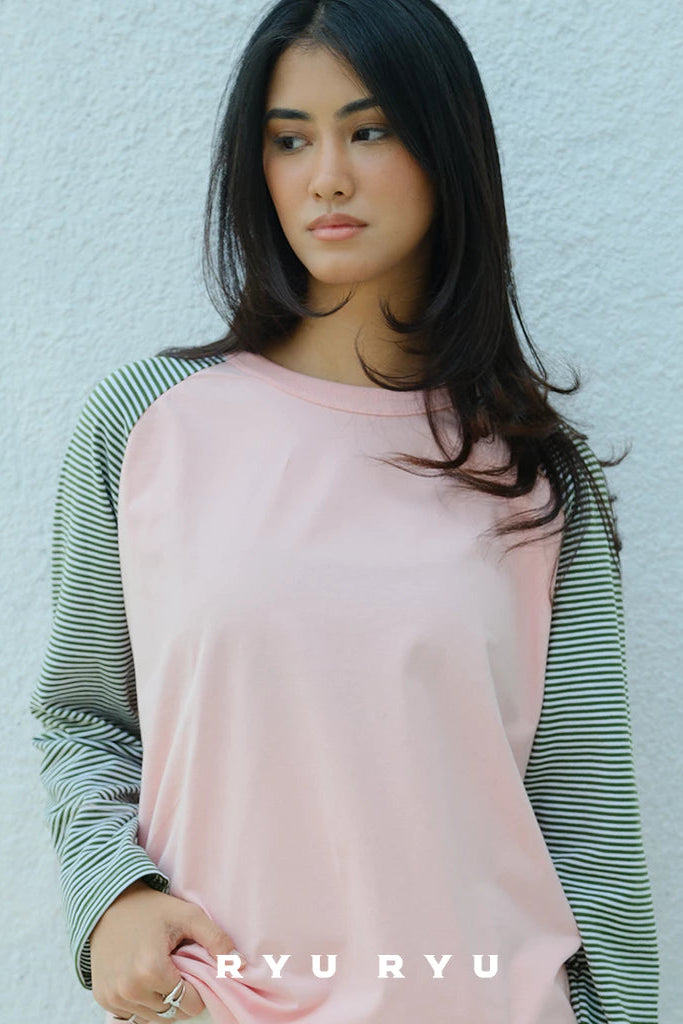Moiro Raglan Tee In Pink - Ryuryu