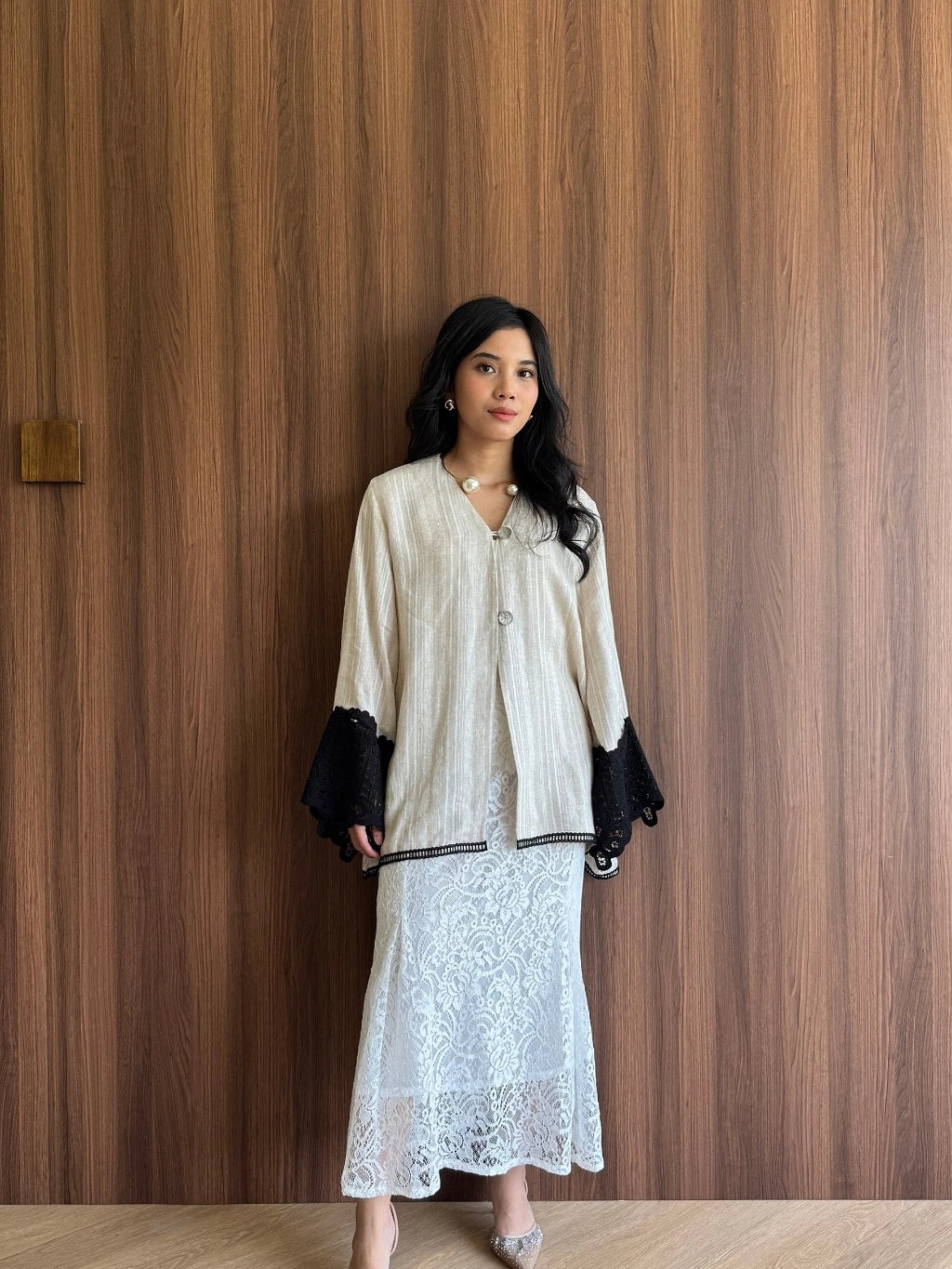 Demi Raya Outer Cream - Mine