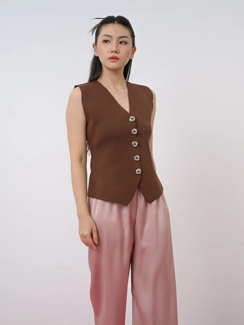 Sleeveless Knit Vest - LR Studio