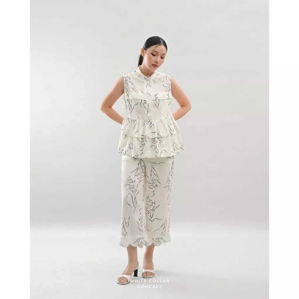 Byo Sleeveless Top - White Collar Concept