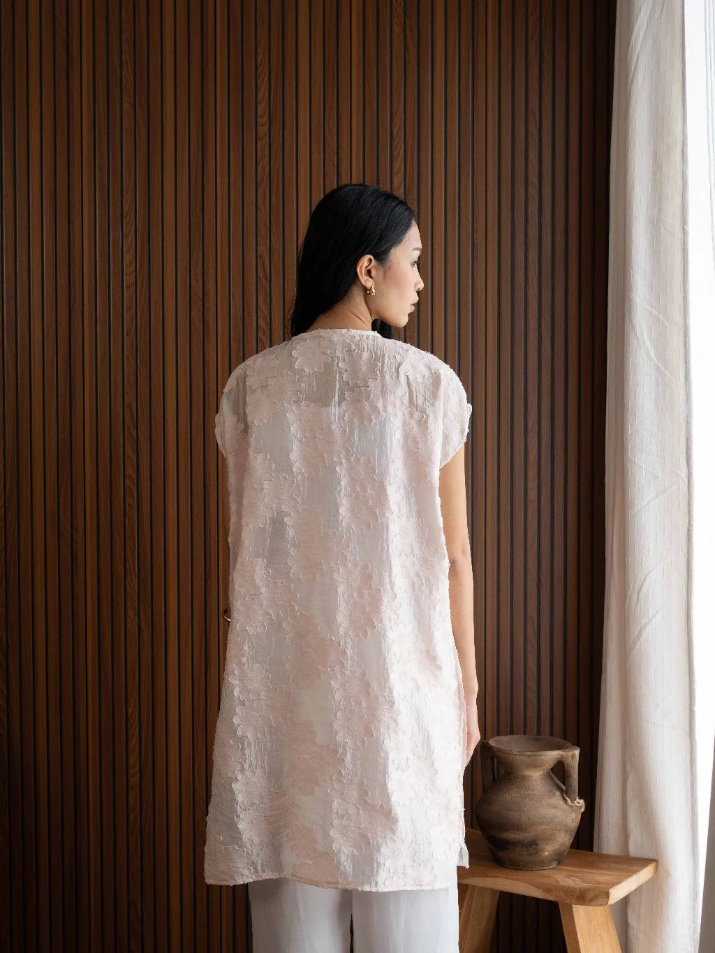 Yuna Tunik - Monday To Friday