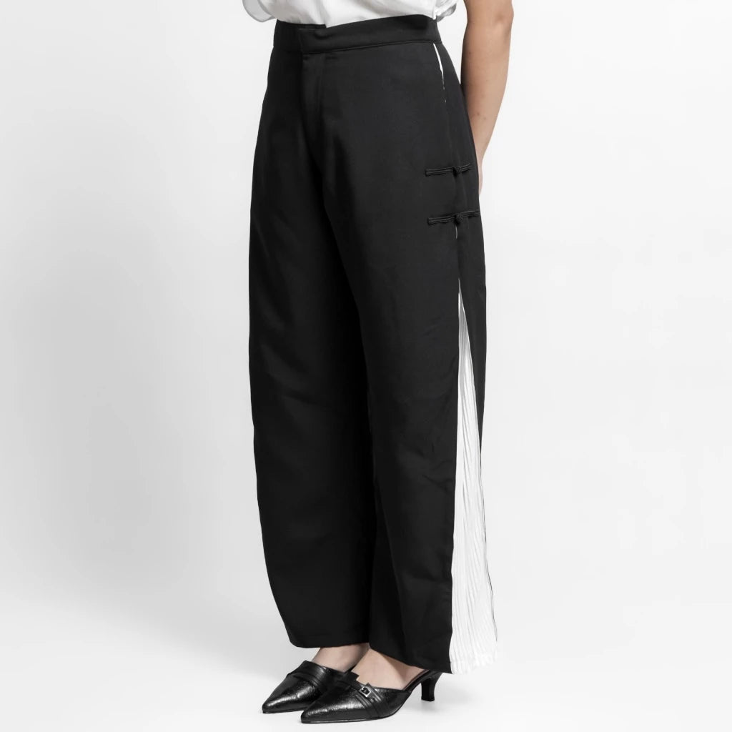 Kyanna Trousers Black - Isoos Studios