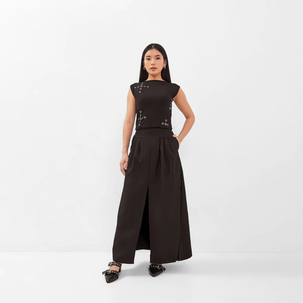 Liora Eyelet Sleeveless Top - Isoos Studios