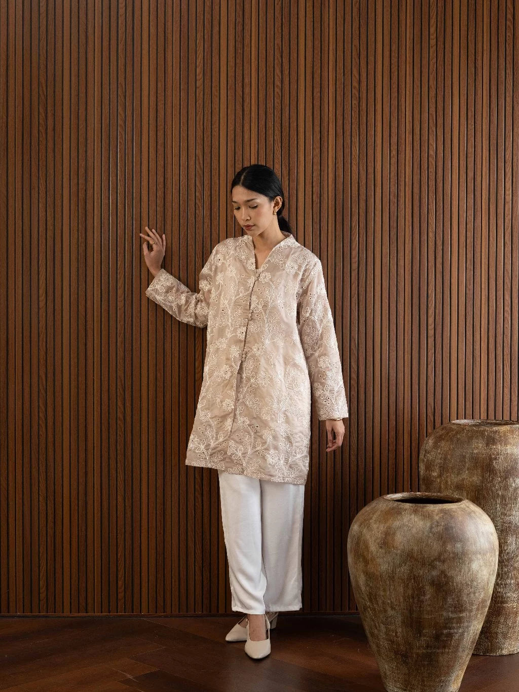 Jennaira Tunik Beige - Monday To Friday