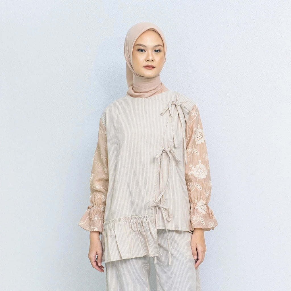 Asymmetric Peplum Top St Creme - Aumone