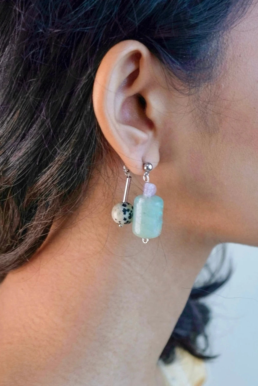 Merekah Earrings Bena - Hoogy