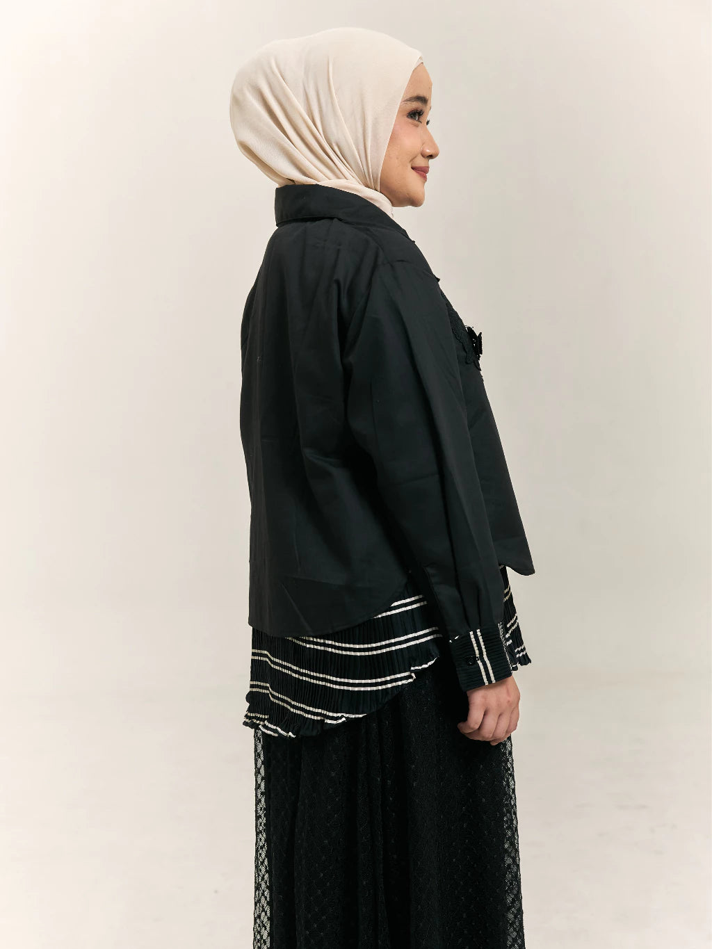 Firly Noir Embroidery Shirt Black - Mine